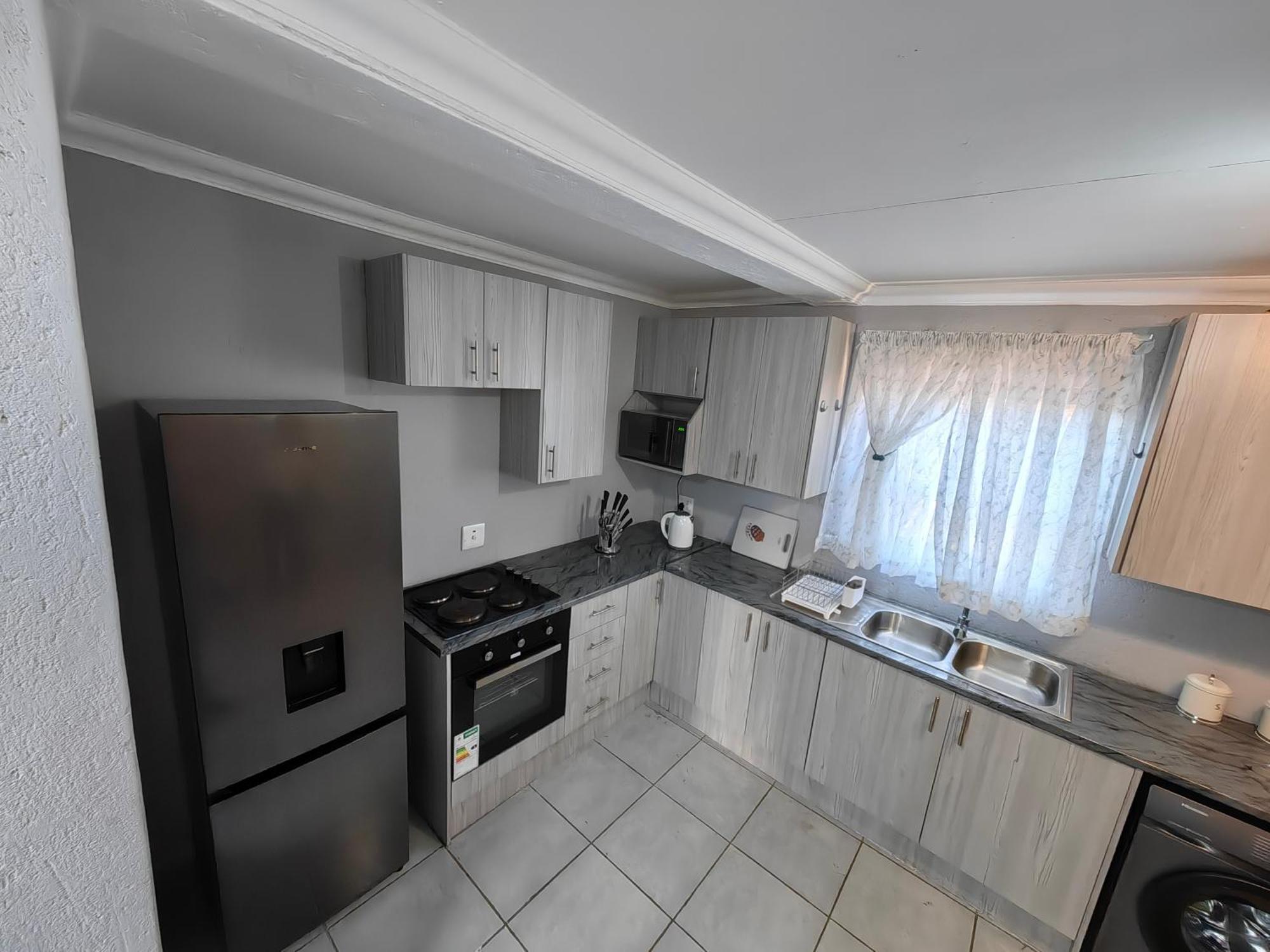 Azrisi Apartments Kempton Park Luaran gambar