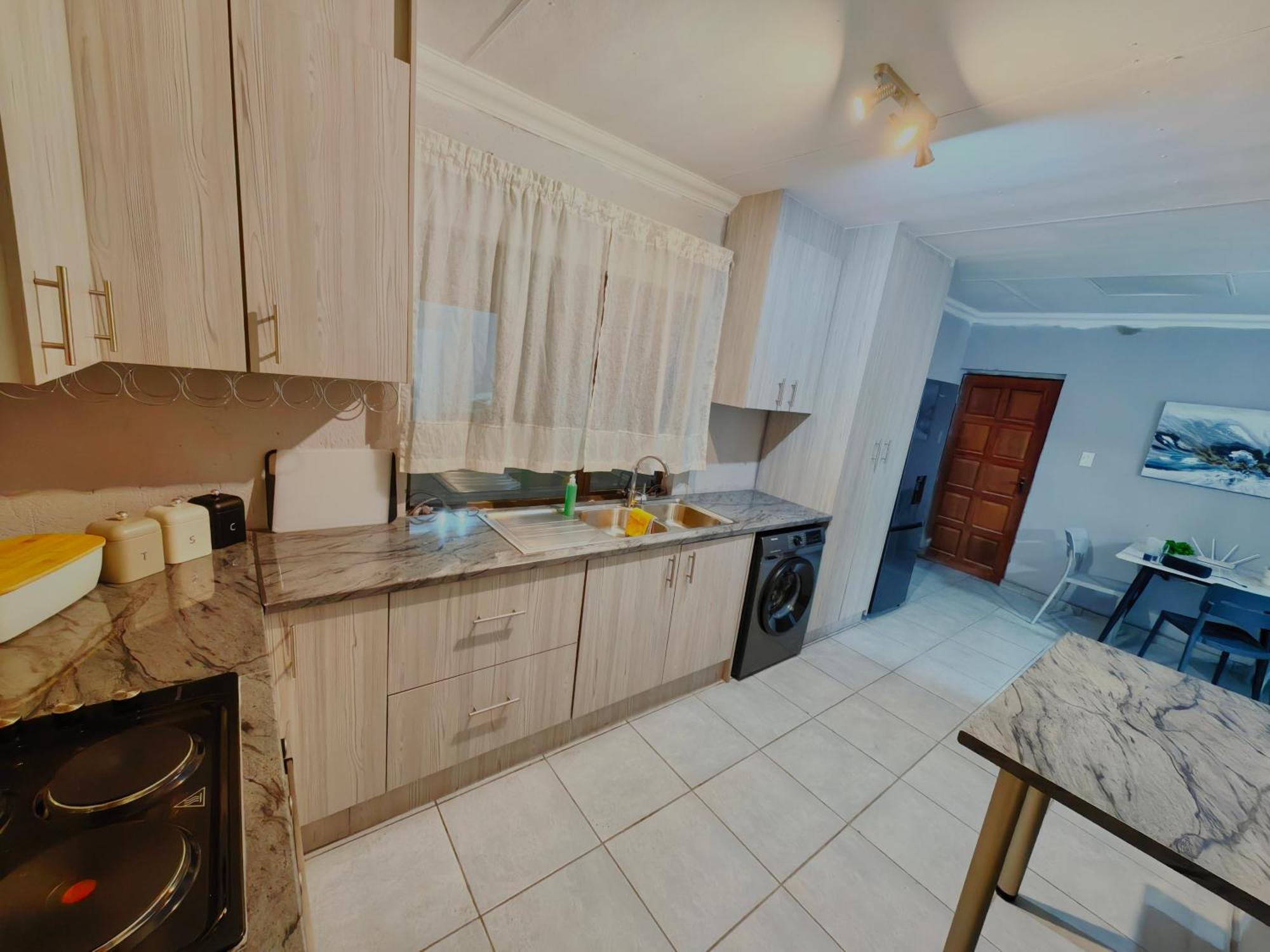 Azrisi Apartments Kempton Park Luaran gambar