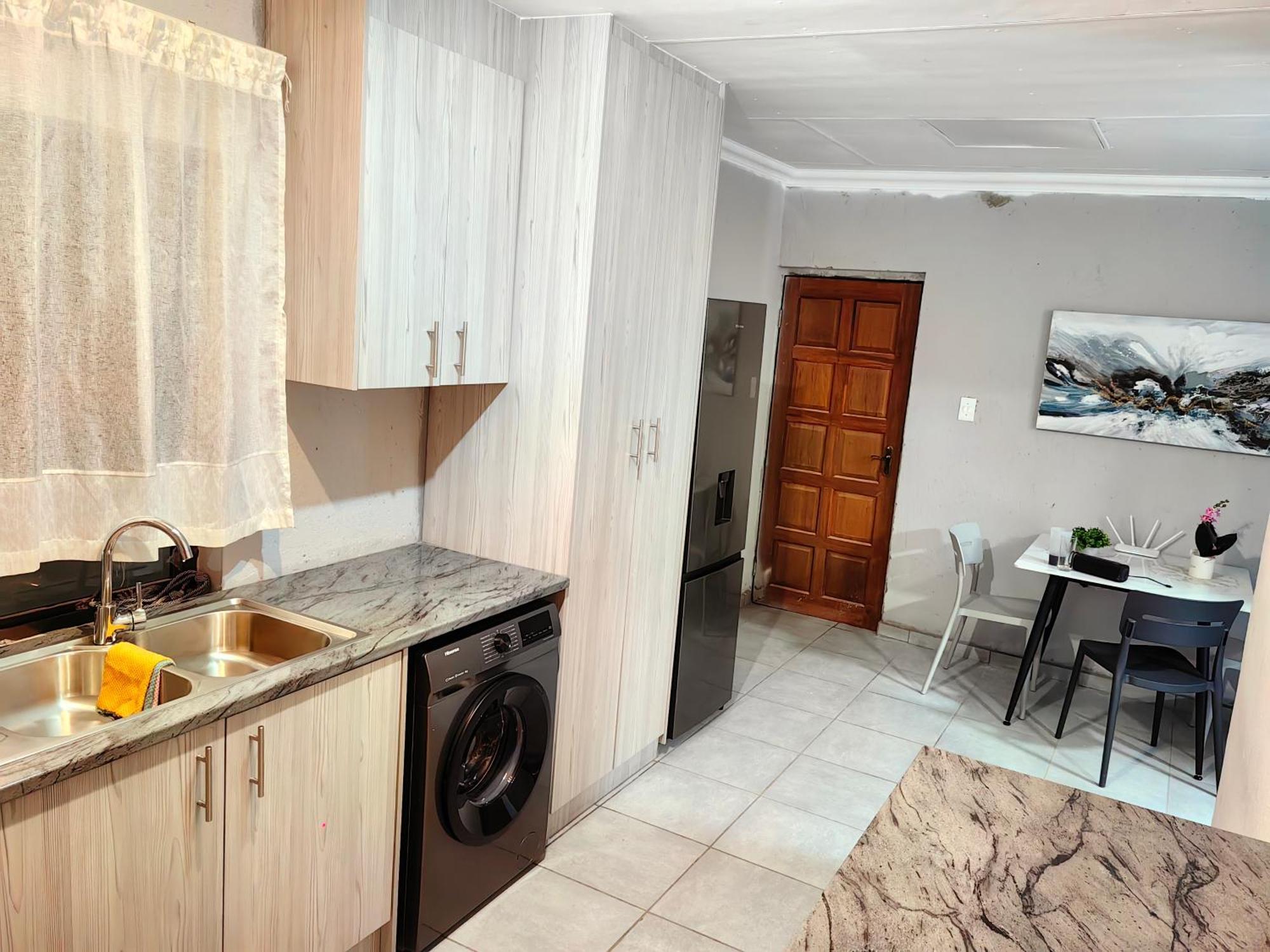 Azrisi Apartments Kempton Park Luaran gambar